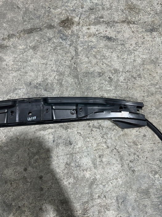 2024 BMW M3 M4 G80 G82 FRONT UPPER RADIATOR TRIM PANEL OEM 5164 8080626