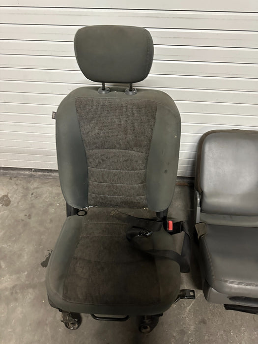 2015 2016 2017 2018 RAM 2500 3500 BIG HORN FRONT SEATS W/ JUMP SEAT CONSOLE OEM