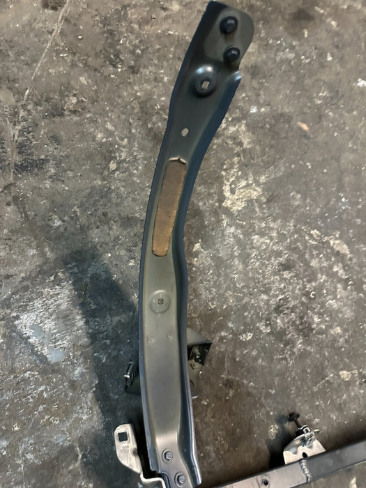 2021 AUDI R8 LEFT RADIATOR SUPPORT BRACKET W FENDER WHEEL ARCH ASSEMBLY OEM