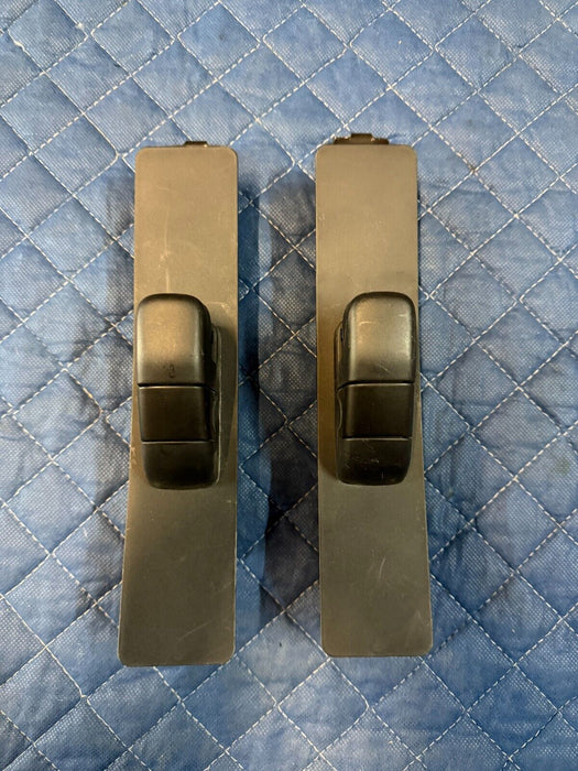 2017 FORD F250 F350 F450 PLATINUM B PILLAR SEAT BELT ADJUSTER BRACKETS PAIR