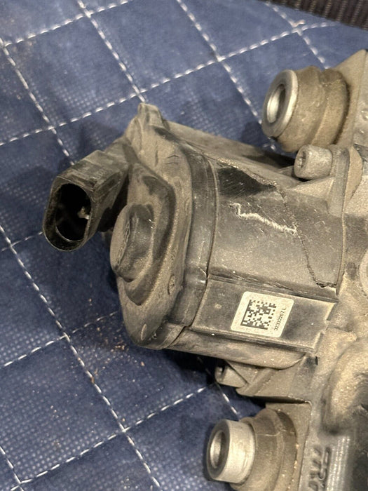 2018 AUDI R8 REAR LEFT EMERGENCY PARKING BRAKE CALIPER OEM 4S0 615 403 D