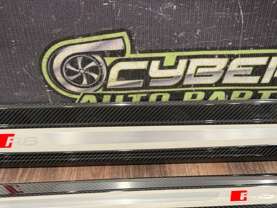 2014 AUDI R8 PLUS DOOR SILL CARBON FIBER KICK PLATES GENUINE OEM 420853372d