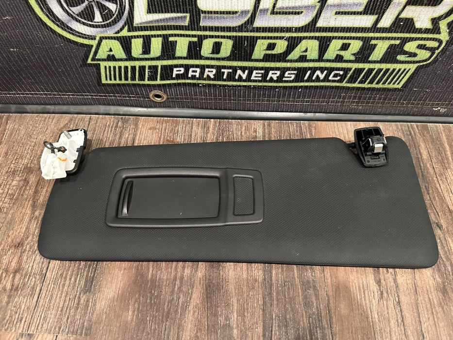 2020 BMW M4 F82 LEFT RIGHT SUN VISOR / SUN BLOCKERS PAIR OEM