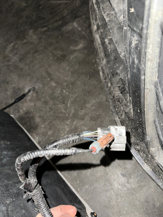 2017 2018 2019 FORD F250 F350 F450 LIMITED TAILGATE TRI-COAT METALLIC WHITE OEM