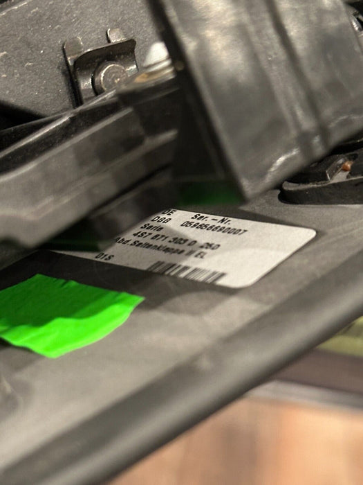 2017 2018 AUDI R8 PLUS LEFT ROOF FRAME LINKAGE PROTRUSION BRACKET ASSEMBLY OEM