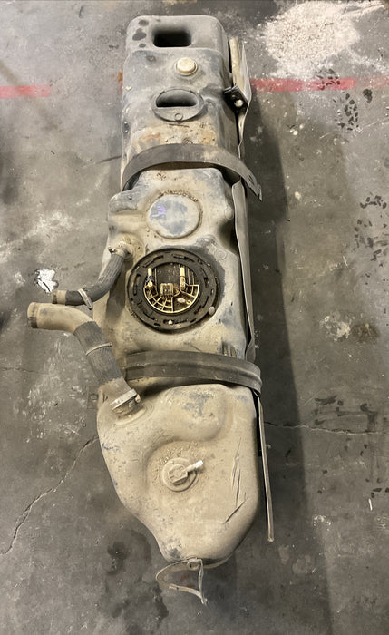 2017 RAM 2500 3500 DIESEL FUEL TANK OEM W/ PUMP OEM 2013-2018