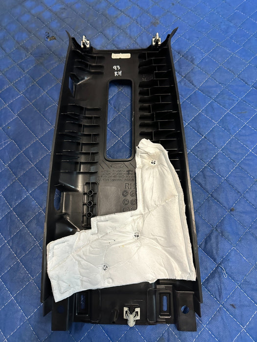 2017-2019 FORD F250 F350 F450 PLATINUM UPPER RIGHT B PILLAR OEM