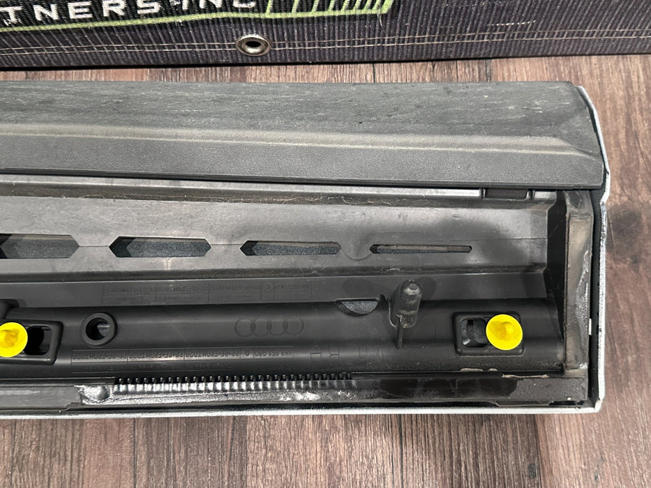 2020 AUDI RS Q8 FRONT RIGHT LOWER DOOR MOLDING CARBON FIBER TRIM OEM 4M8 853 960