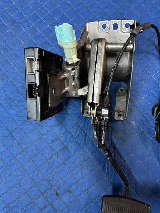 2017 2019 2021 2022 FORD F250 F450 PLATINUM GAS PEDAL & BRAKE PEDAL ASSEMBLY OEM