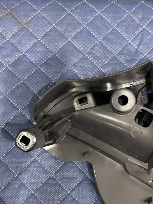 2014 AUDI R8 SPYDER LEFT DRIVER DOOR HANDLE PULL GAS TRUNK SWITCH 423 868 195