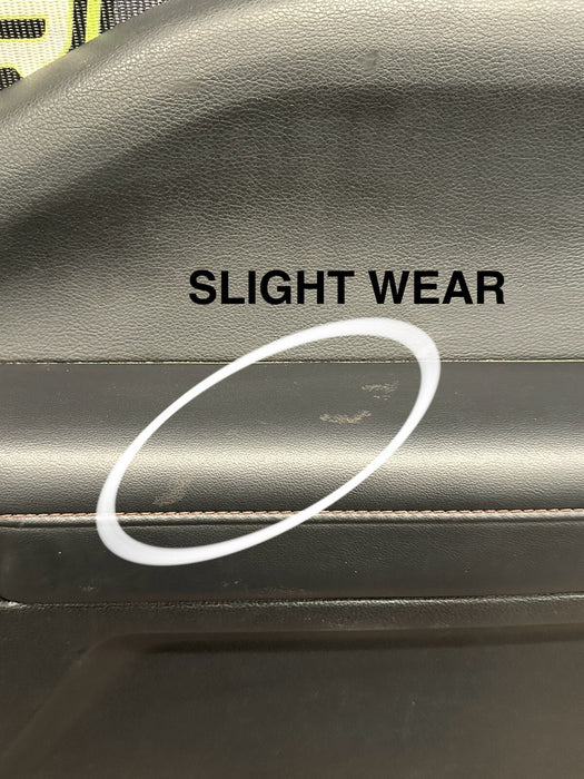 2017-2019 FORD 350 F450 PLATINUM FRONT PASSENGER RIGHT DOOR PANEL OEM *WEAR 5-9*