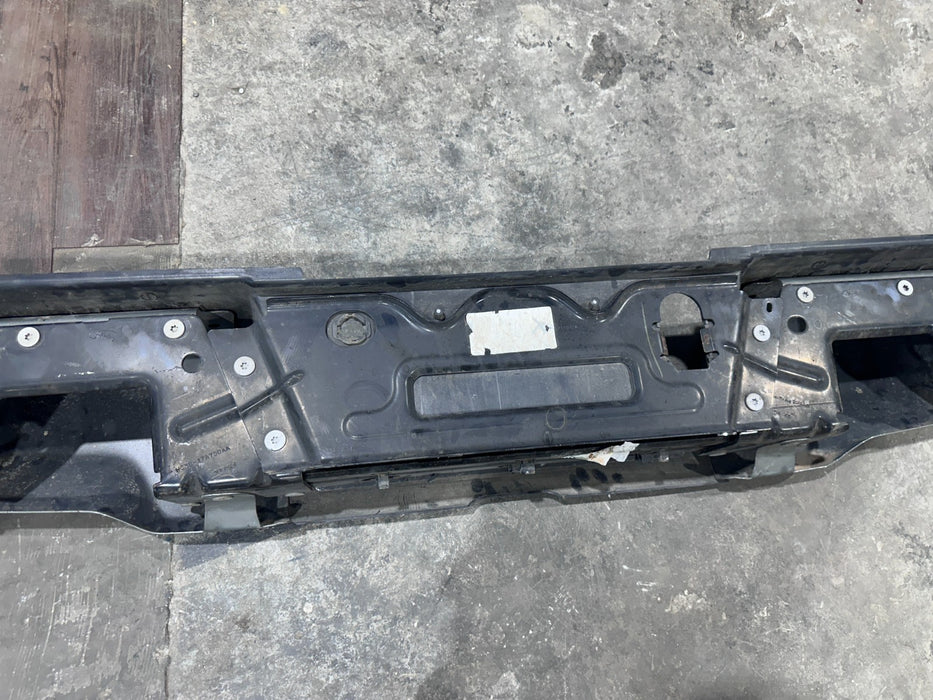 2017 2019 FORD F250 REAR BUMPER ASSEMBLY OEM (READ/SLIGHT SCUFFS SCRATCHES)