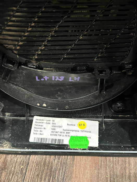 2017 AUDI R8 SPYDER LEFT DOOR PANEL OEM *WEAR 8-9*