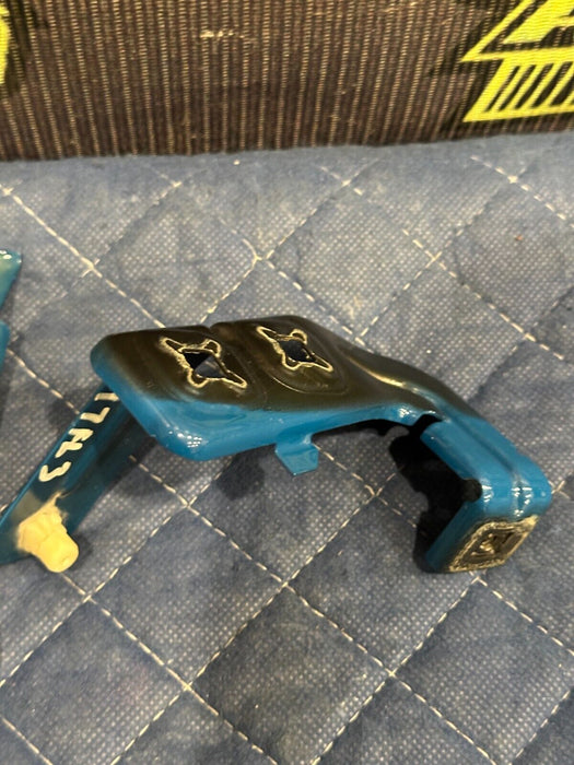 2015-2020 BMW M4 F82 FRONT LEFT FENDER MOUNTING BRACKETS (3) 41 35 8 055 703