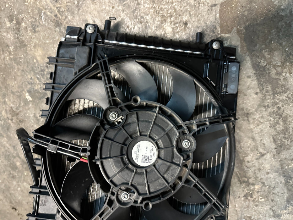 2017 AUDI R8 V10 FRONT RIGHT RADIATOR A/C CONDENSER 4S0 816 411 4S0 121 252 B