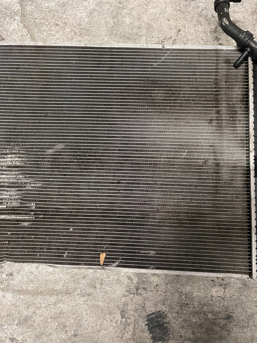 2017-2019 FORD F250 F350 6.7L DIESEL SUPERDUTY RADIATOR W/ HOSES OEM *BENT*