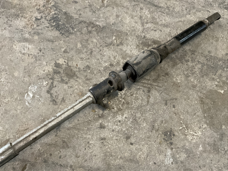 2016-2019 NISSAN TITAN XD STEERING COLUMN SHAFT/LOWER JOINT ASSEMBLY OEM