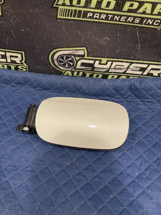 2015-2021 MERCEDES C63 AMG WHITE FUEL DOOR LID 205-757-01-06 205-630-45-04