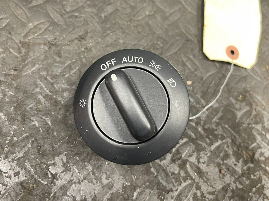 2016-2019 NISSAN TITAN XD HEALIGHT KNOB OEM