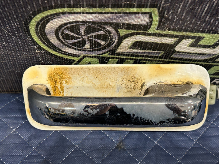 2017-2019 FORD F250 F350 FRONT RIGHT DOOR HANDLE TRI COAT (UG) OEM *BURN DAMAGE*