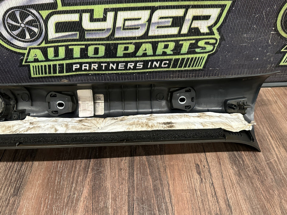 2023-24 FORD F350 FRONT RIGHT A PILLAR W SPEAKER OEM *COSTMETIC FLAWS/READ*