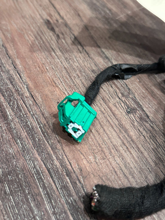 2017-2019 FORD F250 F350 SUBWOOFER AMP AMPLIFIER PIGTAIL CONNECTORS OEM