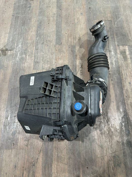 2017-2019 FORD F250 F350 ENGINE AIR INTAKE W K&N AIR FILTER OEM