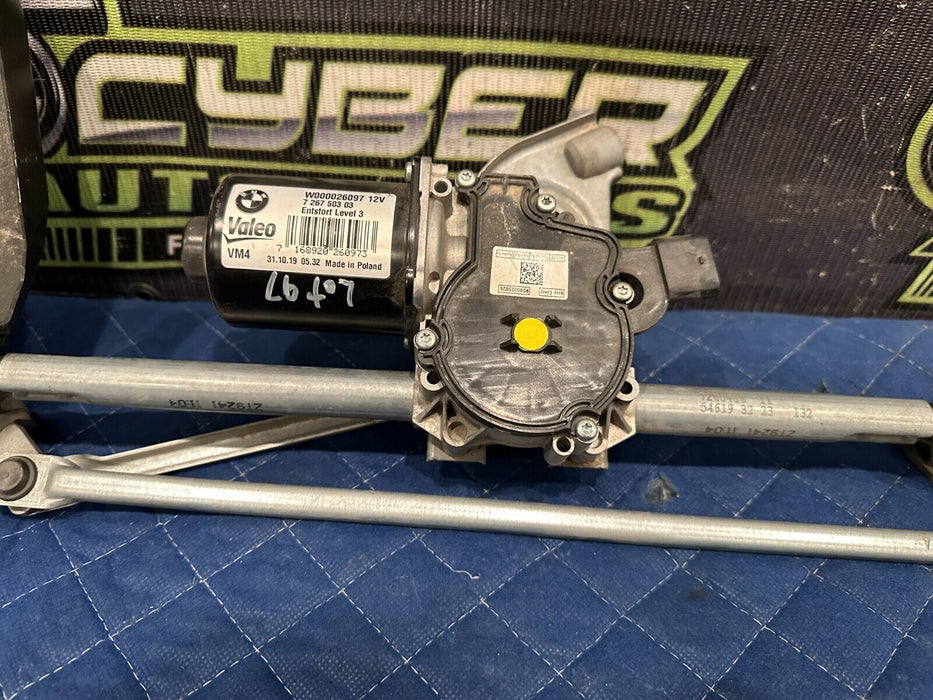 2015-2020 BMW M4 F82 FRONT WINDSHIELD WIPER MOTOR OEM 7 267 503 03