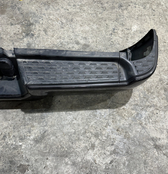 2024 DODGE RAM 3500 LARAMIE REAR BUMPER COMPLETE OEM *SCUFFS 3-4*