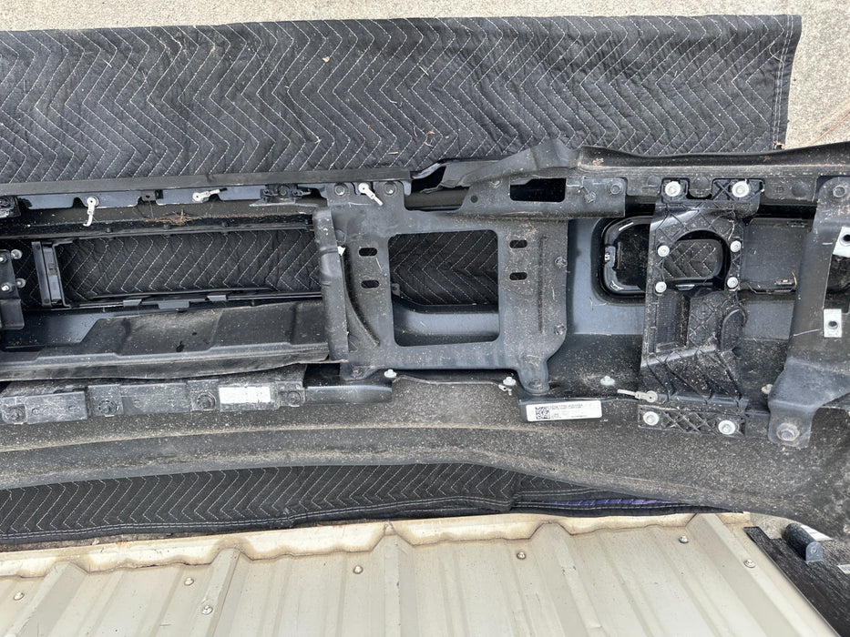 2023 2025 FORD F450 PLATINUM FRONT BUMPER ASSEMBLY AGATE BLACK ~MINOR SCRATCHES~