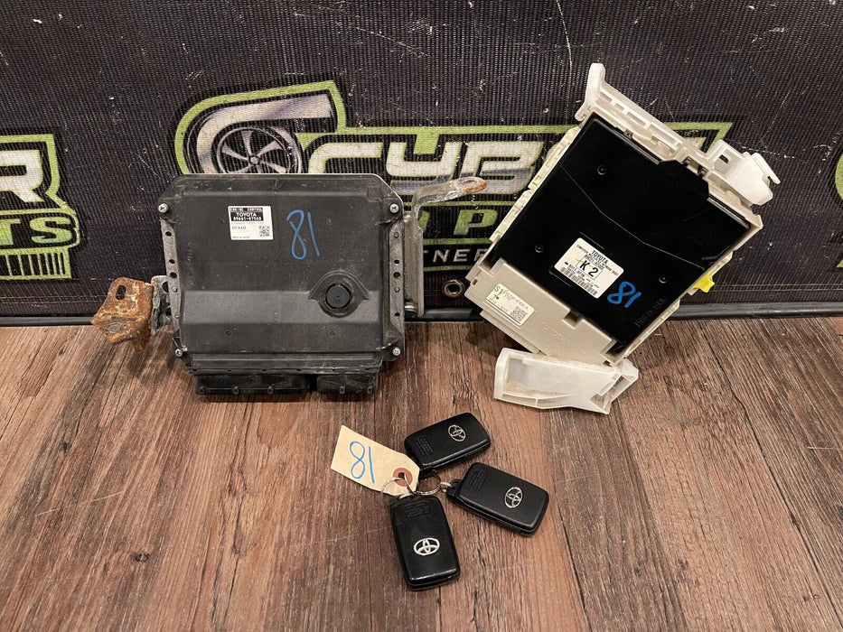 2014 TOYOTA PRUIS V ECU BCM ENGINE CONTOL UNIT/ BODY CONTROL MODULE & 3 KEYS OEM