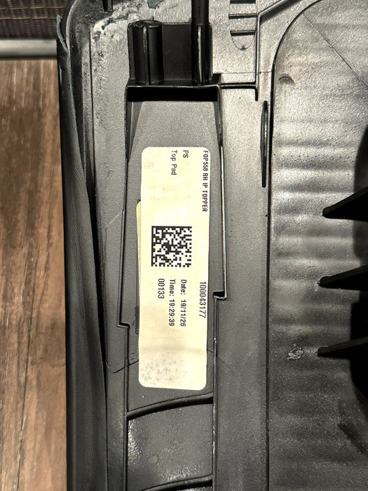 2020-21 FORD F250 F350 F450 LIMITED DASH RIGHT TOPPER PAD OEM *SUN DAMAGE/READ*