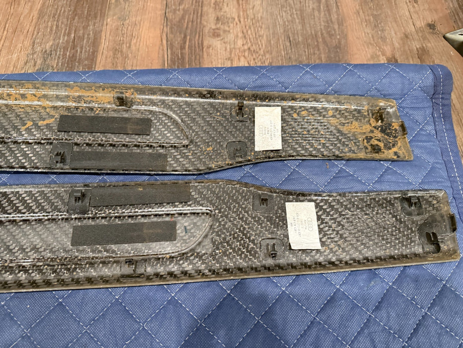 2014 AUDI R8 PLUS DOOR SILL CARBON FIBER KICK PLATES GENUINE OEM 420853372d