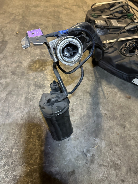 2015 MERCEDES BENZ C63S AMG FUEL TANK W/ FILLER NECK OEM