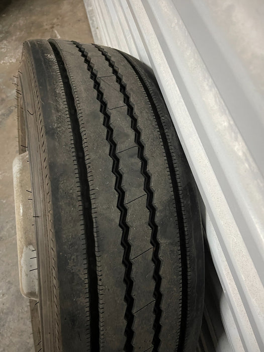 2018-2020 FORD F450 DUALLY MICHELIN REAR INNER TIRE WHEEL RIM 225/70R19.5