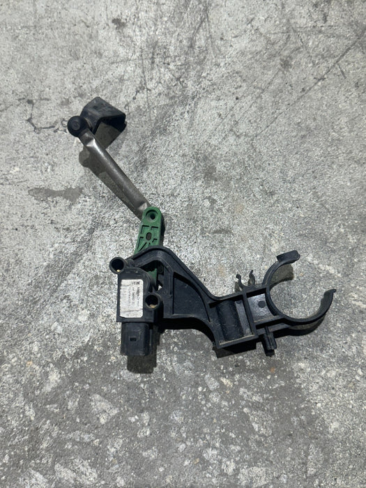 2014 PORSCHE 911 TURBO S LEFT HEADLIGHT HEIGHT LEVEL SENSOR OEM 991.631.381.00