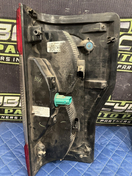 2017 2018 2019 FORD F250 F350 F450 DRIVER LEFT HALOGEN TAIL LIGHT OEM MINT
