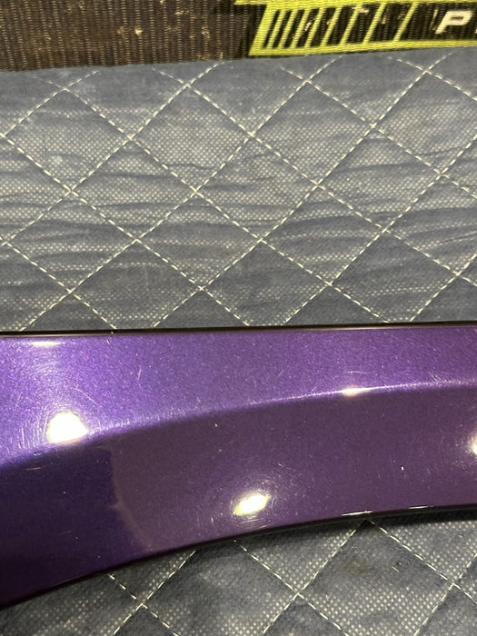 2014 AUDI R8 OEM DRIVER LEFT FENDER GARNISH PANEL TRIM W/ BRACKET & FOAM