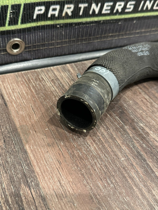 2017-18 AUDI R8 RADIATOR RIGHT COOLANT HOSE OEM 4S0 121 073 E