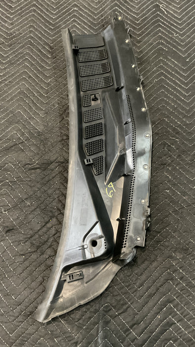 2017 FORD F250 F350 SUPER DUTY WINDSHIELD WIPER VENT COWL PANEL OEM