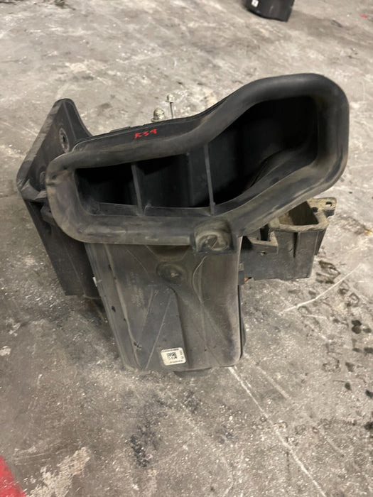 2017-2019 FORD F250 F350 F450 BATTERY HOLDER TRAY W/ AIR DUCK OEM 2017-2019