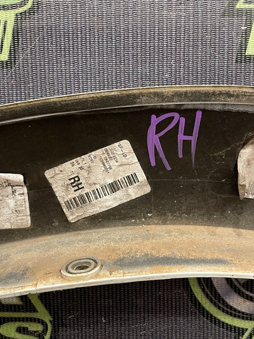 2017-2019 FORD F250 F350 PASSENGER RIGHT WHITE FENDER FLARE OEM *PAINT CHIP*