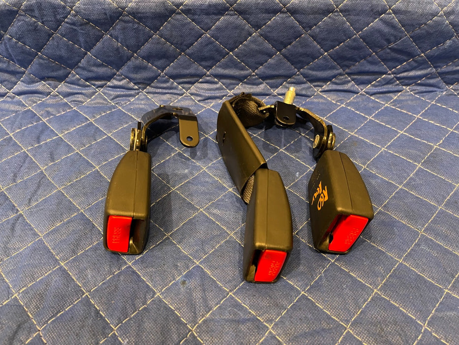 2017 INFINITI Q50 RED SPORT REAR LEFT RIGHT & MIDDLE SEAT BELT BUCKLES (3) OEM