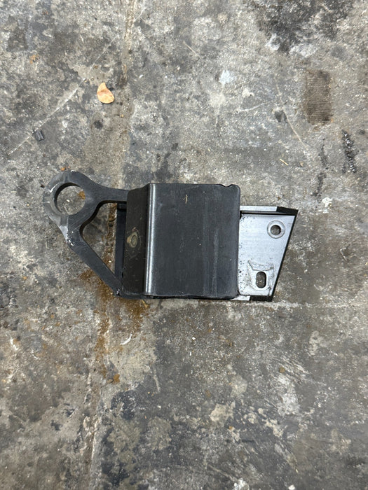 2014 AUDI R8 OEM FRONT PASSENGER RIGHT BUMPER BRACKET 420807552 420 807 552