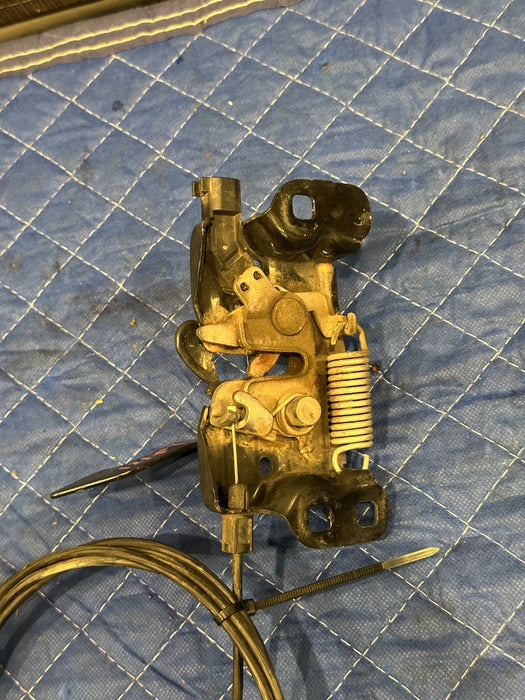 2015 DODGE RAM 2500 HOOD LATCH RELEASE WITH CABLE OEM