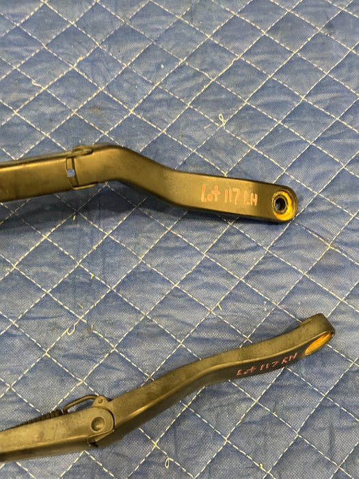 2021 RAM 2500 LARAMIE LEFT RIGHT WINDSHIELD WIPERS OEM