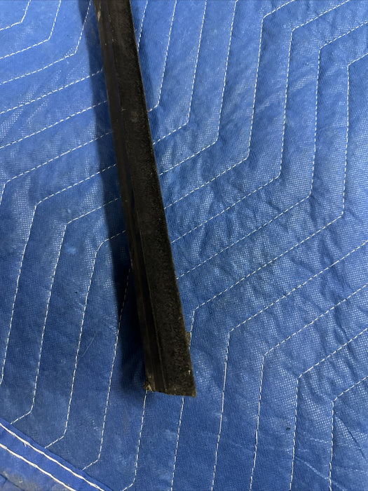 2018 2019 2020 FORD F250 F350 F450 FRONT LEFT WEATHER DOOR SEAL STRIP OEM