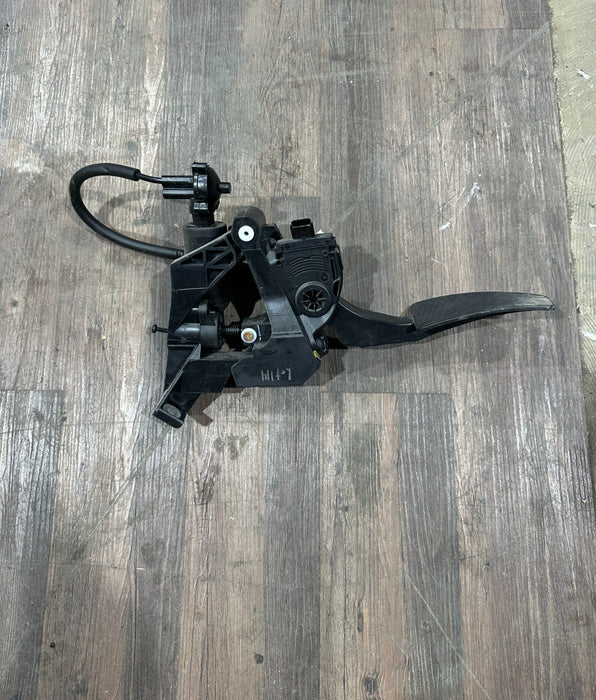 2024 DODGE RAM 3500 LARAMIE ACCELERATOR GAS PEDAL ASSEMLY OEM 57009271AA