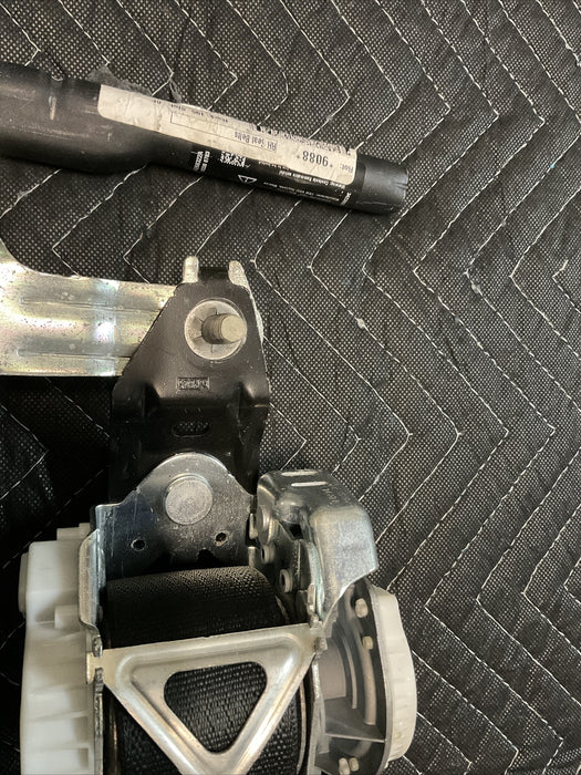 2018 2019 FORD F250 F350 F450 FRONT PASSENGER RH SEAT BELT RETRACTOR