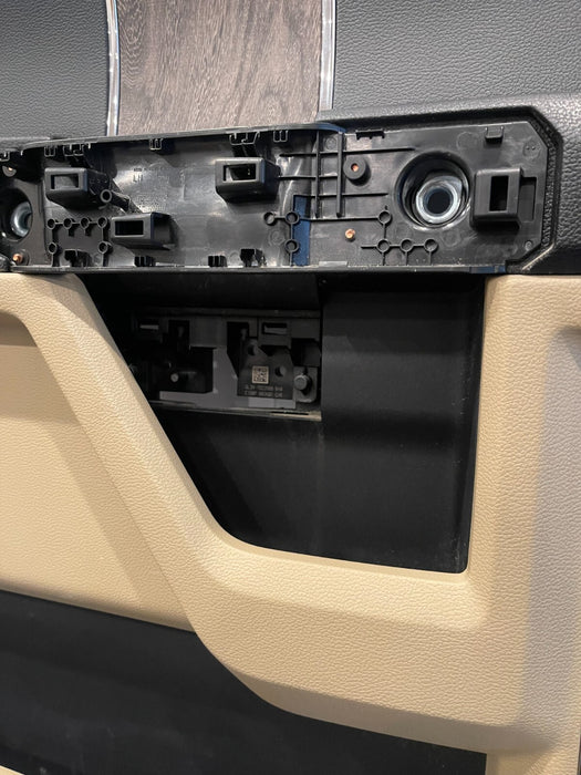 2017-2019 FORD F250 F350 F450 LARIAT TAN REAR LEFT  DOOR PANEL OEM *NO HANDLE